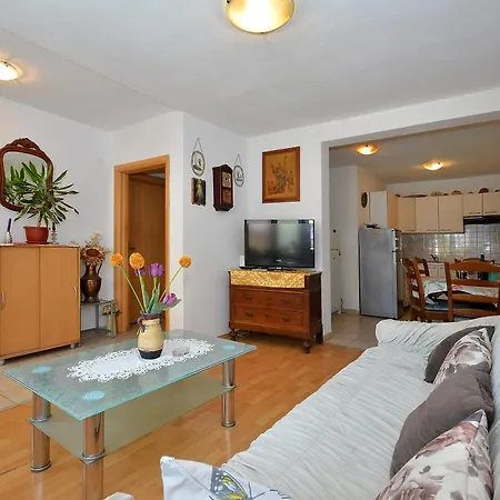 Apartament Tri Palme
